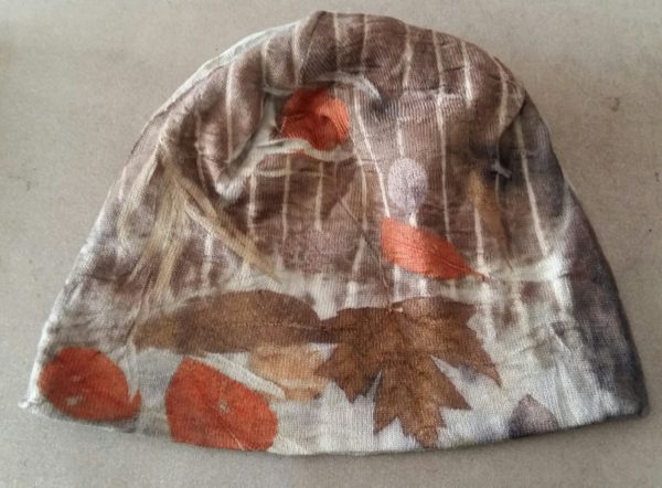 cappello in ecoprint